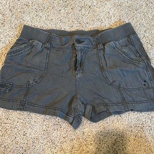 Grey shorts